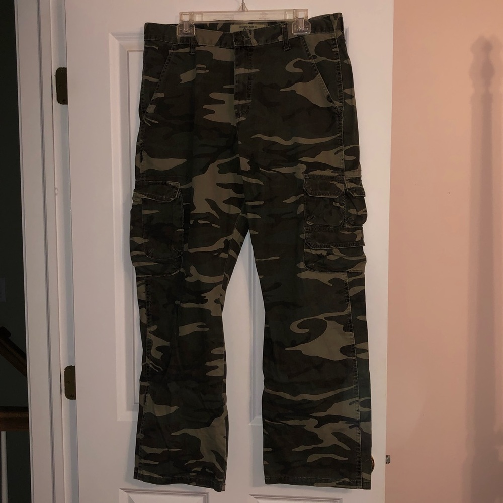Camo Cargo Jeans🌲